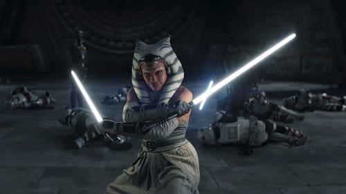 Huitième partie : Les Jedi, la sorcière et le seigneur de guerre