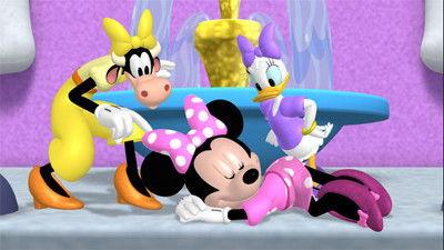 Minnie au bois dormant